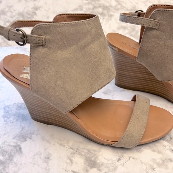 Taupe wedges (Sz 9) - Picture 5 of 10